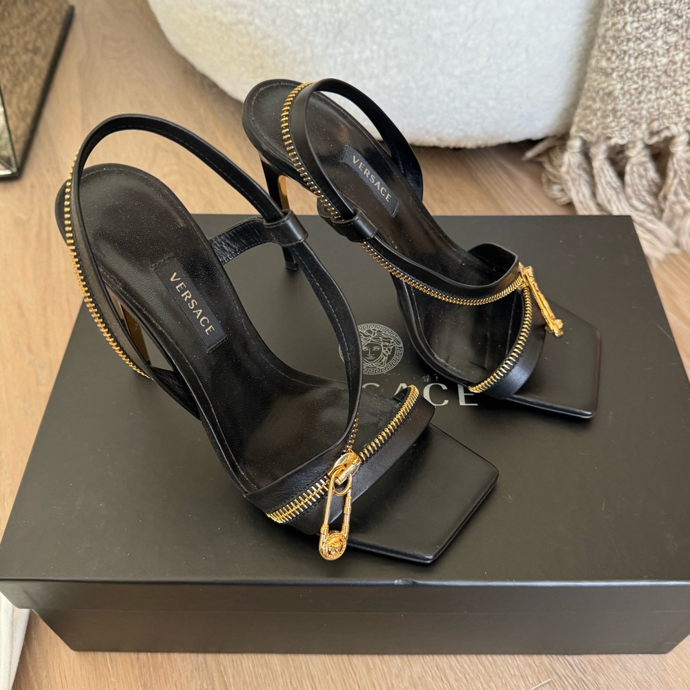 Versace heels sling back sandal safety-pin black size 5.5
